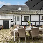 8 Bedroom Amazing In