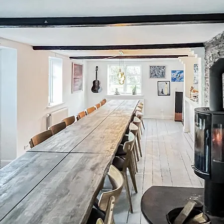 8 Bedroom Amazing In 알링에