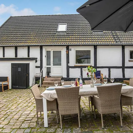 8 Bedroom Amazing In