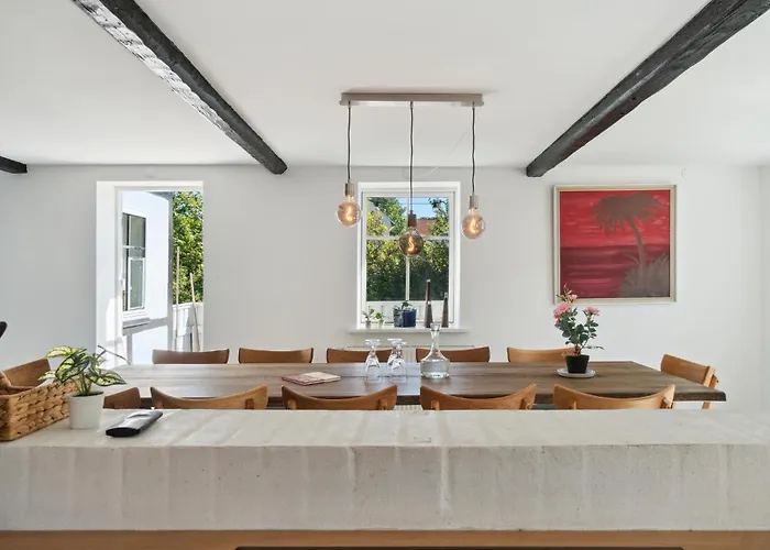 8 Bedroom Amazing In Feriehus *