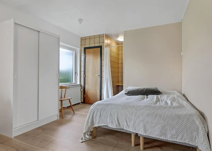 8 Bedroom Amazing In Allinge-Sandvig
